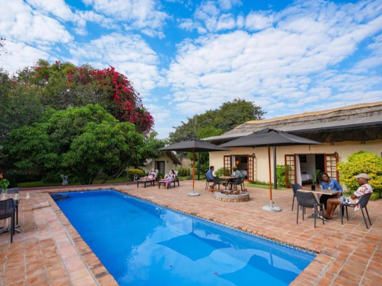 The Little Outlook Bed & Breakfast Victoria Falls Exterior photo