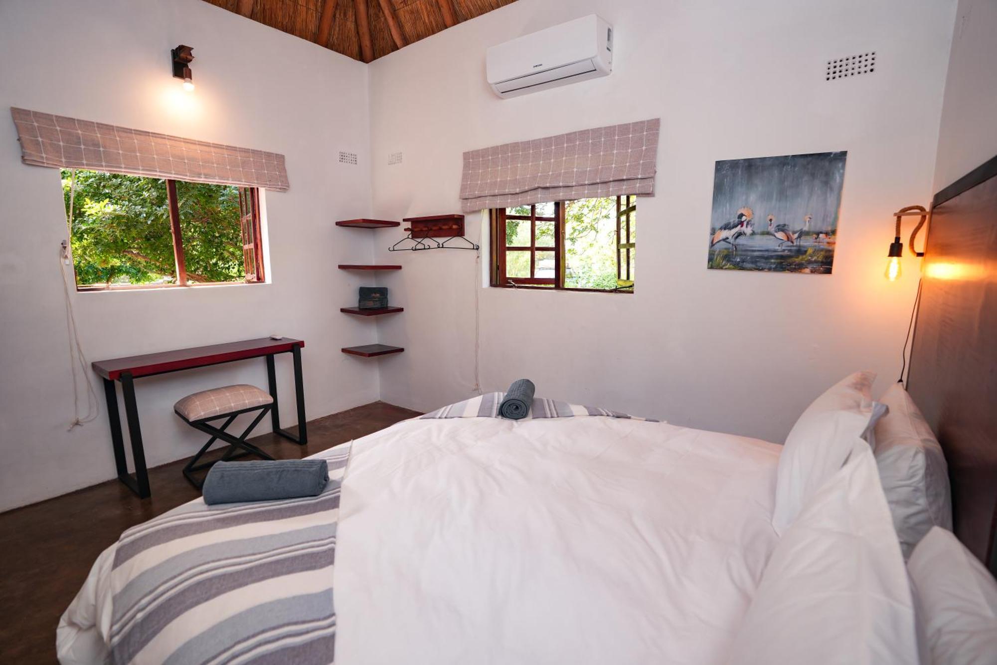 The Little Outlook Bed & Breakfast Victoria Falls Exterior photo